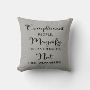 Complimenteer mensen, vergroot hun sterke punten k kussen