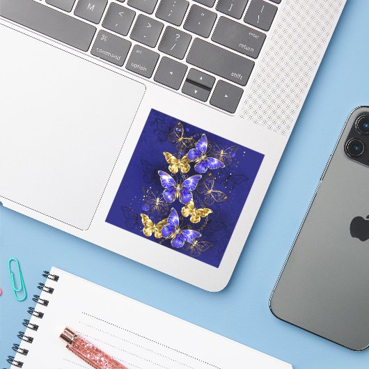 Compositie met Sapphire Butterflies Sticker (Laptop met iPhone)