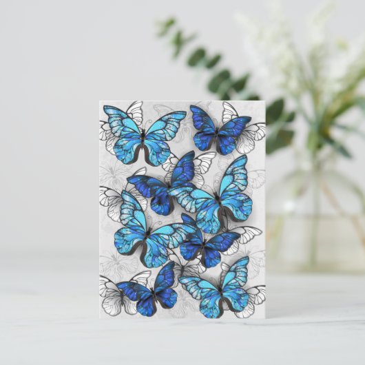 Compositie van witte en blauwe vlinders aankondigingskaart (Staand voorkant)