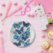 Compositie van witte en blauwe vlinders papieren bordje (Feest)