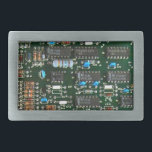 Computer Electronics Printen Circuit Board Afbeeld Gesp<br><div class="desc">Computergedrukte schakelingen Gedrukte printplaten afbeelding met onderdelen zoals geïntegreerde schakelingen,  dioden,  weerstanden en condensatoren van een elektronische printplaat met diskettestation. Ideaal geschenk voor ingenieurs,  technici,  elektronica en computerhobbyisten en allerlei soorten geeks.</div>