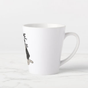 Computer kat vertrouw me dat ik aan computers werk latte mok