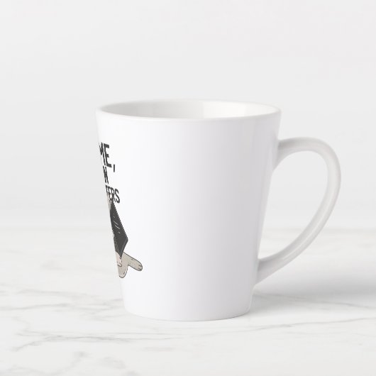 Computer kat vertrouw me dat ik aan computers werk latte mok (Rechts)