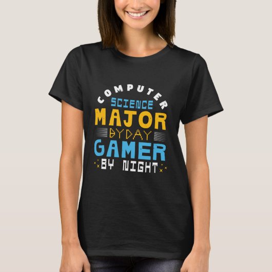 Computer scientists by day Gamers by night T-shirt (Voorkant)