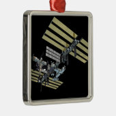 Computergegenereerd uitzicht 10 metalen ornament (Rechts)