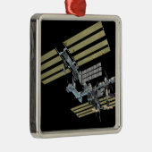 Computergegenereerd uitzicht 11 metalen ornament (Rechts)