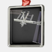 Computergegenereerd uitzicht 16 metalen ornament (Links)