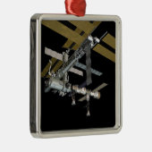 Computergegenereerd uitzicht 17 metalen ornament (Rechts)