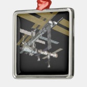 Computergegenereerd uitzicht 17 metalen ornament (Links)