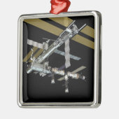 Computergegenereerd uitzicht 20 metalen ornament (Links)