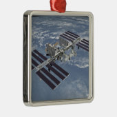 Computergegenereerd uitzicht 27 metalen ornament (Rechts)