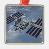 Computergegenereerd uitzicht 3 metalen ornament (Voorkant)