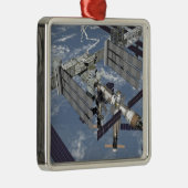 Computergegenereerd uitzicht 7 metalen ornament (Rechts)