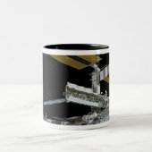 Computergegenereerd uitzicht tweekleurige koffiemok (Center)