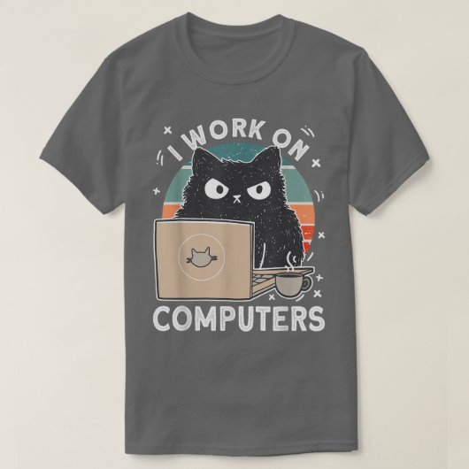 Computerkat I van de computer werkt op computerkat T-shirt (Design voorkant)