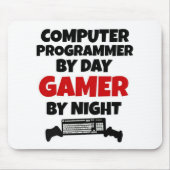 Computerprogrammeur van Day Gamer by Night Muismat (Voorkant)