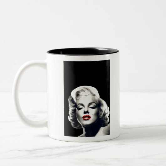 CON24BW-V4 Red Lips Marilyn in BLACK.tif Tweekleurige Koffiemok (Links)
