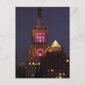 Con Edison Clock Tower verlicht in roze bij Twilig Briefkaart (Voorkant)