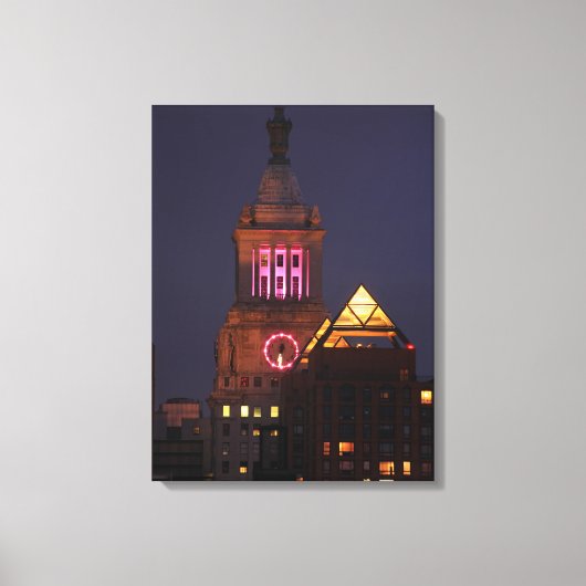 Con Edison Clock Tower verlicht in roze bij Twilig Canvas Afdruk (Voorkant)