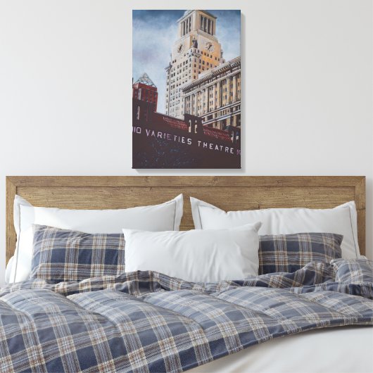 Con Edison's korte ontmoeting met St Mark's Canvas Afdruk (Insitu (Slaapkamer))