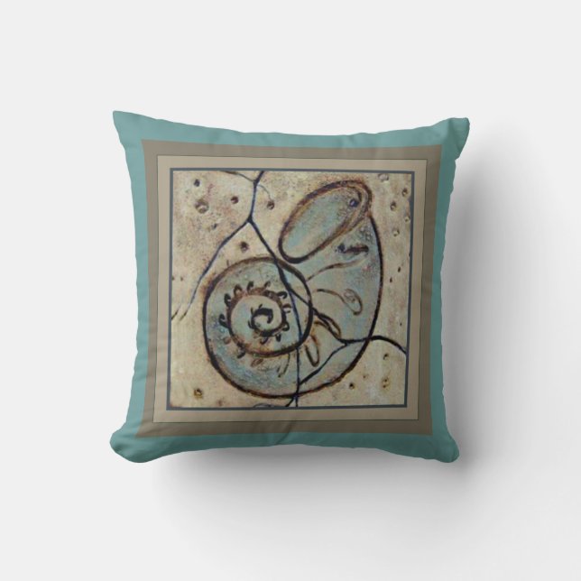 Conch ~ Coastal Cushion Kussen (Voorkant)