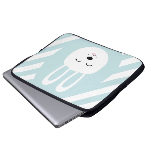 Conejo feliz laptop sleeve (Voorkant onderkant)