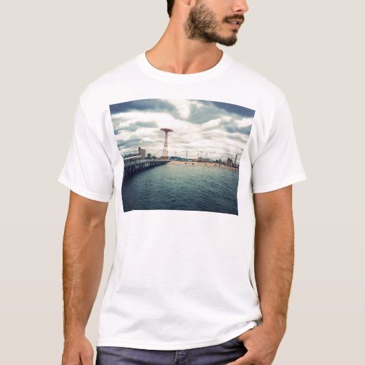 Coney Island Beach Panorama T-shirt (Voorkant)