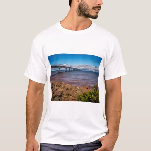 Confederation Bridge T-shirt (Voorkant)