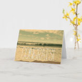 "CONGRATS!" De Kaart van gelukwensen met (Gele Bloem)