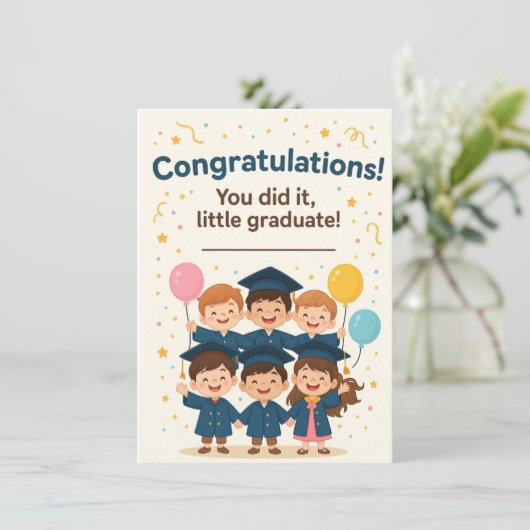 Congratulations Little Graduate Card  (Staand voorkant)