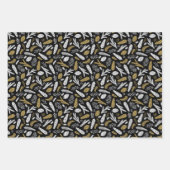 Conifer Branch Cones Black Gold Christmas  Inpakpapier Vel (Voorkant 3)