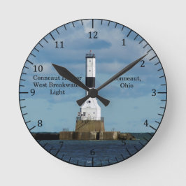 Conneaut Harbour West Breakwater Light klok