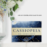 Constellation Cassiopeia (of ander) Blue Gold Kaart<br><div class="desc">Elegant hemelbeeld "Cassiopeia" (of een andere, zoals u het kunt aanpassen aan elke naam die u wilt) tabelnummer. Delicaat waterverf sterrenstelsel met sterrenbeelden achtergrond in een prachtige mix van blauw, marine, bleek blauw en gouden tinten. Elegante gouden streep met sterrenbeeld naam in blauw. Mogelijkheid om de constellatienaam te wijzigen en...</div>