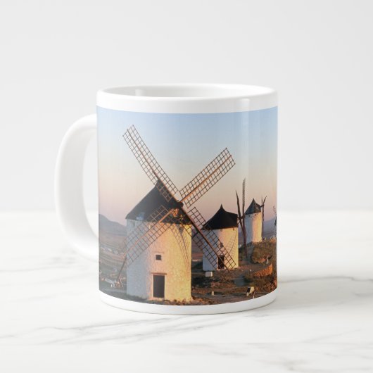 Consuegra, La Mancha, Spanje, windmolens Grote Koffiekop (Links)