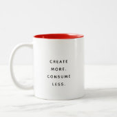 Consume Less Typography Modern Two-Tone Mug Tweekleurige Koffiemok (Links)