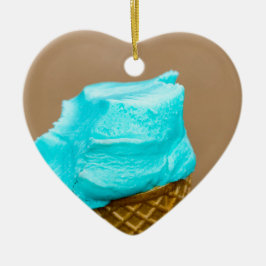 Consumptie-ijs met wafelmacro keramisch ornament