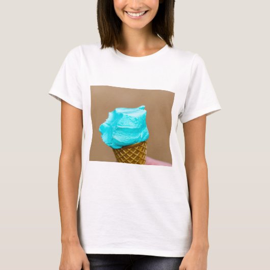 Consumptie-ijs met wafelmacro t-shirt (Voorkant)