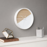 Contemhedendaags blokpatroon met wieltjes<br><div class="desc">Moderne witte strepen patroon op een licht beige kleurde faux-houten achtergrond. Klassieke retro-chic, elegant maar eenvoudig basisontwerp voor de artistieke home décor mode ontwerper, populaire hiphendsetter, grillig filmpje van de middeleeuwse stijl. Verkrijgbaar op originele, klastige, leuke en trendy binnenste accenten & accessoires voor de decoratie van uw meester of kinderslaapkamer,...</div>