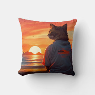Contemplatieve kat bij zonsondergang: grillige str kussen