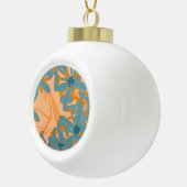 Contemporary Leaf Design in Peach Keramische Bal Ornament (Rechts)