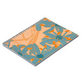 Contemporary Leaf Design in Peach Notitieboek (Linkerzijde)