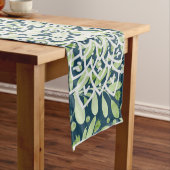 Contrast Harmony: Leaf and Mandala Table Runner Lange Tafelloper (Voorbeeld)
