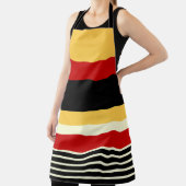 Contrastgeel met rood schort (Insitu)