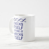 Controleer jezelf voordat je je DNA-genetica wrijf Koffiemok (Voorkant links)