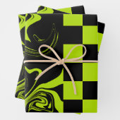 Controles en zwembroeken - kalkgroen en zwart inpakpapier vel (In situ)