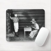 Cook die naar een cowboy speelkaarten kijkt muismat (Met muis)