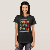 Cookie Baking Crew Gingerbread Men With Xmas Hats T-shirt (Voorkant volledig)