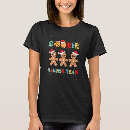 Cookie Baking Team Gingerbread Men With Xmas Hats T-shirt (Voorkant)