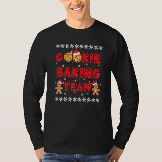 Cookie Baking Team Gingerbread Men With Xmas Hats T-shirt (Voorkant)