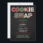 Cookie Swap Kerstkoekjes Rood Groen Schoolbord Kaart<br><div class="desc">Cookie Swap geschreven met koekjes. Schoolbord achtergrond.</div>